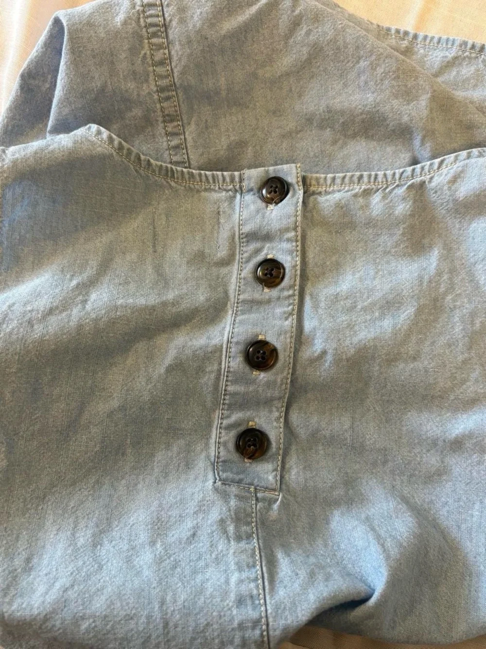 J. Crew 100% Cotton Chambray Button Back Tank Size Large